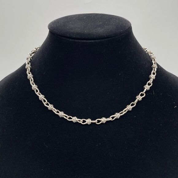 Premier Design Choker chain in Silver tone - Picture 3 of 4